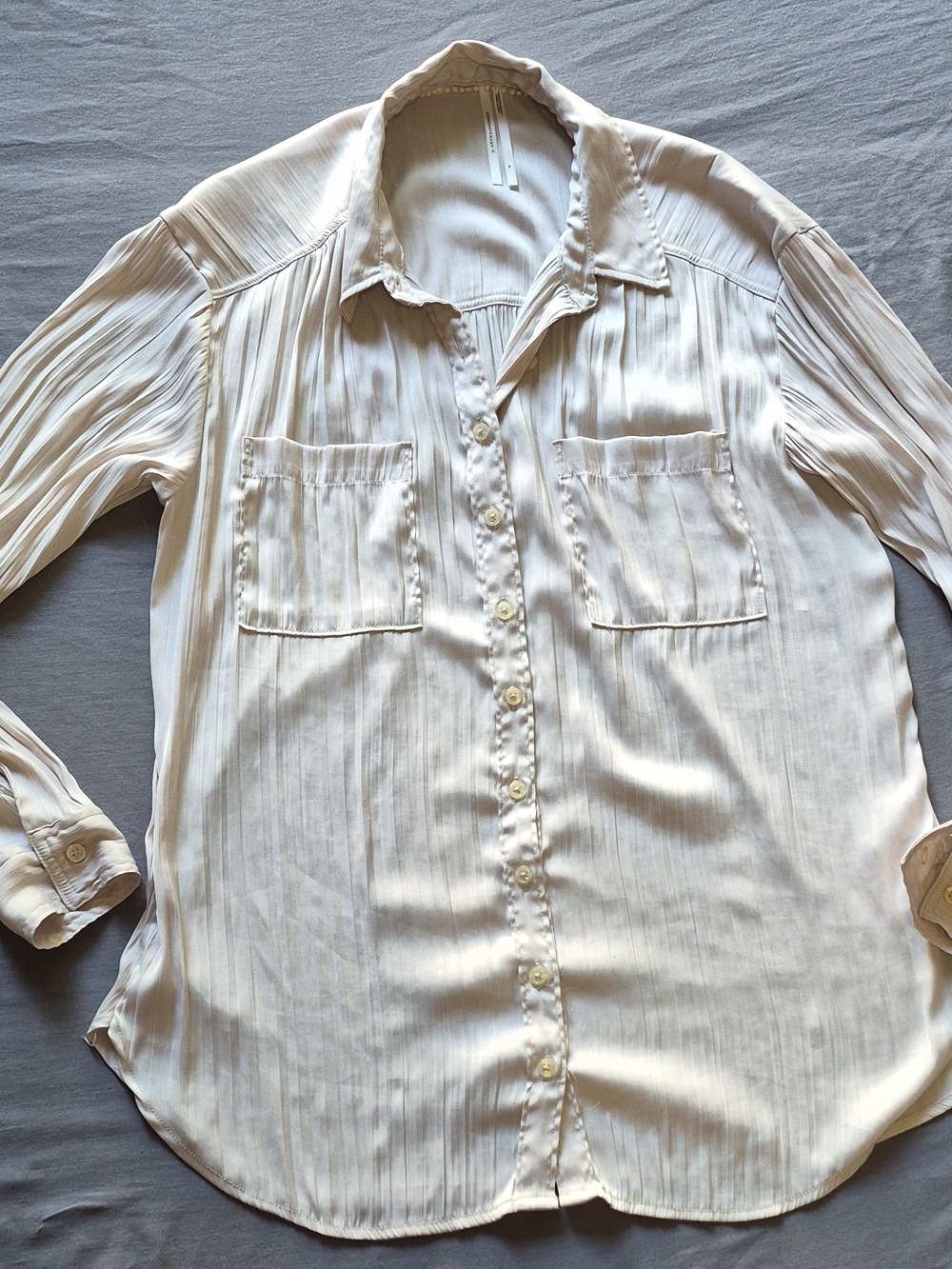 Women's Cream Button-Front Pleated Blouse